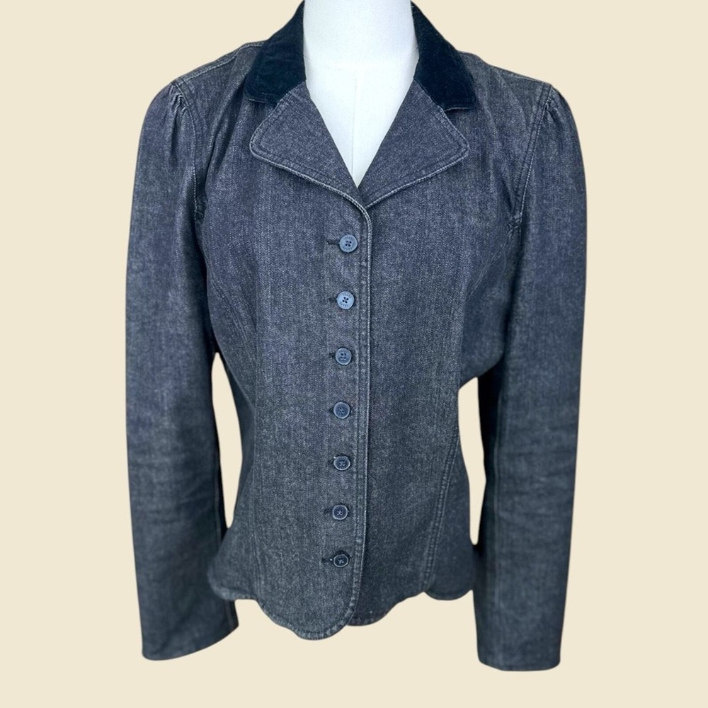 Chaps Denim Size Large black w velvet collar denim‎ jacket